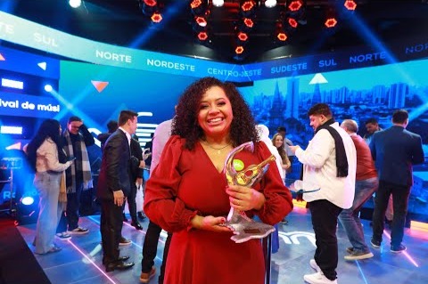 cantora Silvia Rodrigues Festival VEM